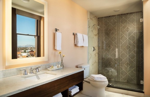 Roanoke Hotel | The Liberty Trust