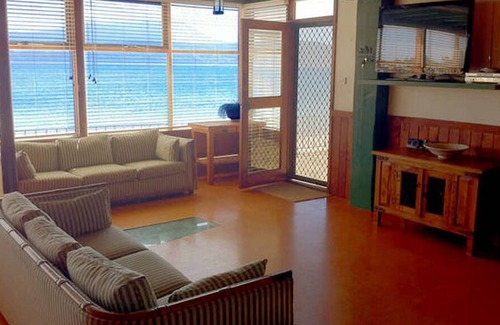Opossum Bay House | The Lighthouse on the Beach