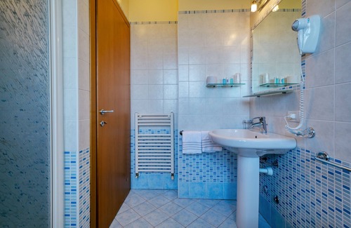 Lazise House | The Lighthouse Rooms