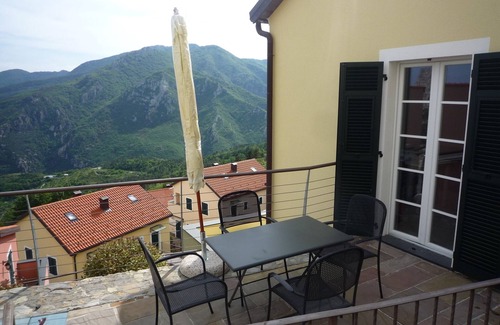 Magliolo Apartment | The Liguria of ancient burgs, a stylish destination for a 5-star stay