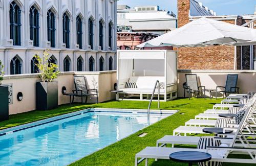 Charleston Historic District Hotel | The Lindy Renaissance Charleston Hotel