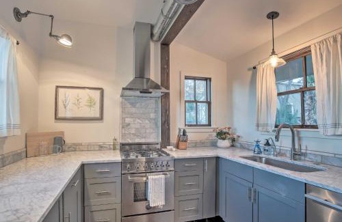 Castroville House | The Little Alsatian House 18 Miles to San Antonio