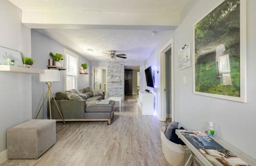 North Nashville House | The Little Blue Haus - Two Miles to Broadway