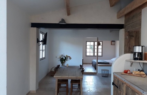 Chamaret House | The Little House In the Vines with Pool