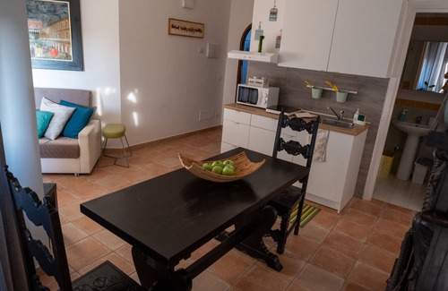 Tolfa Apartment | The little houses of Fra 'al Bondi' - Scirocco apartment