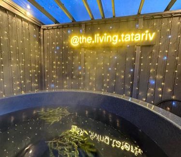 Tatariv Ski Chalet | The Living