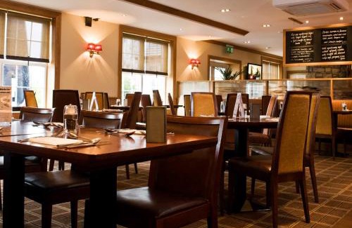 Troon Hotel | The Loans Inn