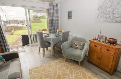 Oxwich House | The Lobster Pot