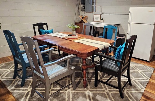 New Ulm House | The Local On Washington