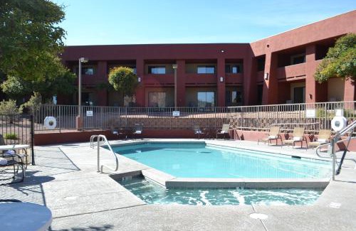 Camp Verde Hotel | The Lodge at Cliff Castle Casino