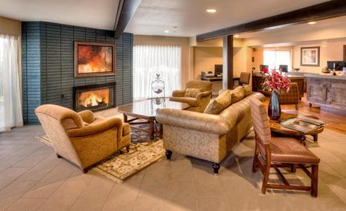 Redmond Resort | The Lodge at Eagle Crest