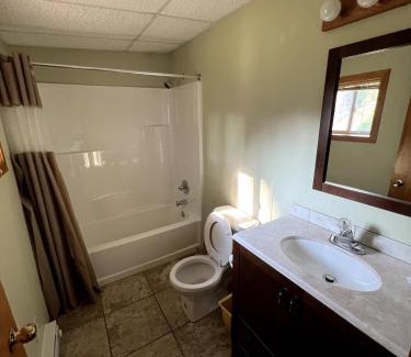 Northeast Michigan Hotel | The Lodge at LPL