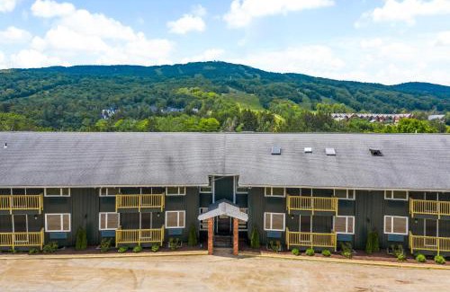 West Dover Cabin | The Lodge at Mount Snow