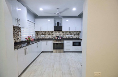 Oyibi Apartment | The Lodge at Seasons 52, Oyibi