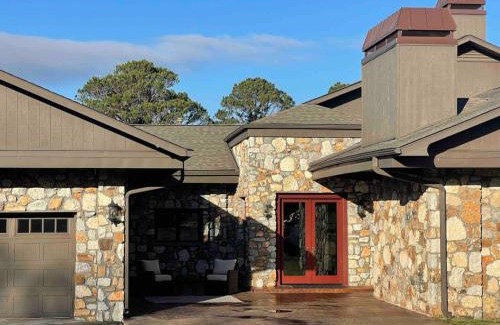 Dennis House | The Lodge at Stony Point