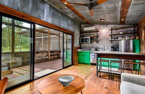 Elgin House | The Lodge Eco-Cabin with A/C and Private Fire Pit, NEW Discounted Rates