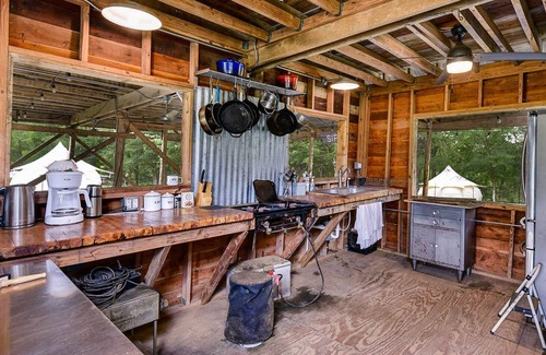 Elgin House | The Lodge Eco-Cabin with A/C and Private Fire Pit, NEW Discounted Rates