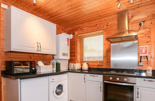 Pentney Cottage | THE LODGE, family friendly, character holiday cottage in King's Lynn