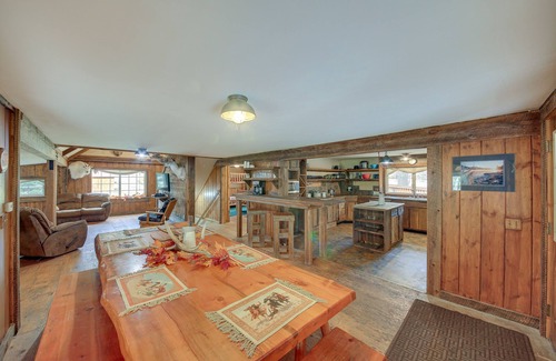 Trout Creek House | 'The Lodge' in Trout Creek < 1 Mile to Reservoir!