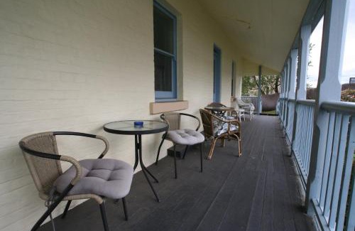 North Hobart Bed & Breakfast | The Lodge on Elizabeth