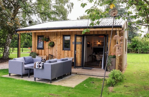 York Cottage | THE LODGE, romantic, luxury holiday cottage, with a garden in York
