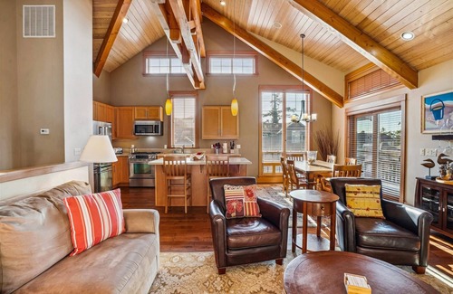 Tolovana Park House | The Lodges C-2 - Beachcomber Vacation Homes