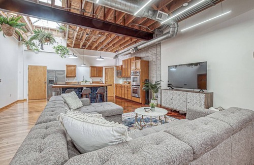 Crossroads Arts District House | The Lofts at 1517 - KC at your doorstep ♡