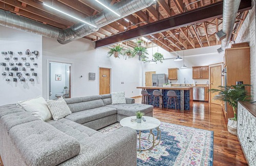 Crossroads Arts District House | The Lofts at 1517 - KC at your doorstep ♡