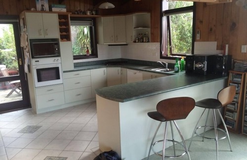 Hatfields Beach House | The Log cabin resort