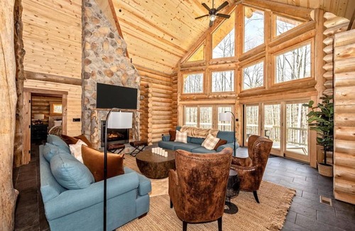 Dickerson House | The Log House at Sugarloaf Mountain MD