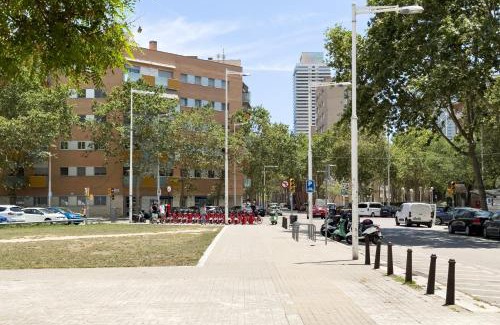 La Vila Olimpica del Poblenou Apartment | The Lonely Chimney Apartments