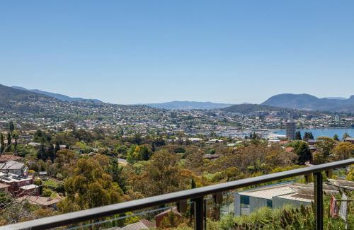 Sandy Bay Apartment | The Lookout