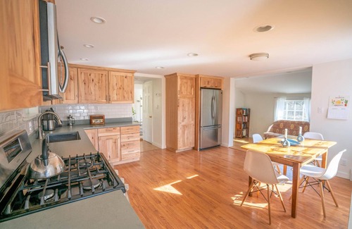 Accord House | The Louie II: Accord Farmhouse near Arrowood w/Hot Tub & Large Yard