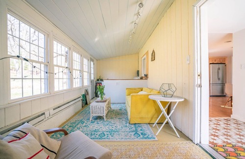 Accord House | The Louie II: Accord Farmhouse near Arrowood w/Hot Tub & Large Yard
