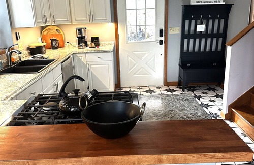 Gerton Cottage | THE LOVERLY - Your Romantic Love Nest - hot tub, 3 fireplaces, 2 bath, gazebo