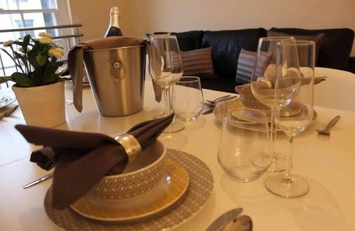 Wrexham Apartment | The Maelor - Berwyn House | Central Wrexham