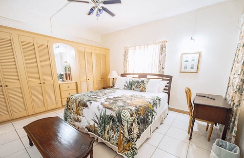 St. David Apartment | The Mahogany