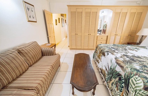 St. David Apartment | The Mahogany