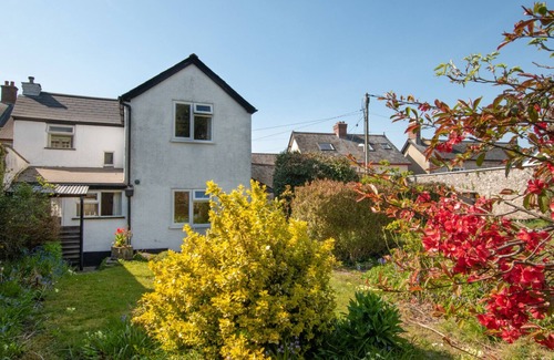 Colyton House | The Malt House - Two Bedroom House, Sleeps 4