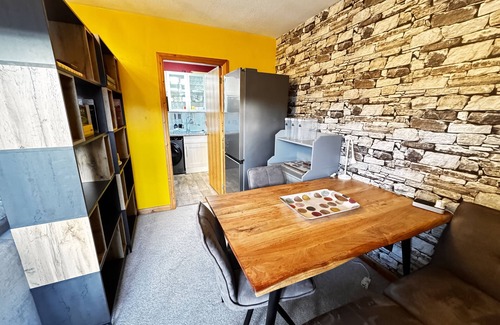 Inverkeithing Apartment | The Maltings Retreat - sleeps 4 guests in 1 bedroom