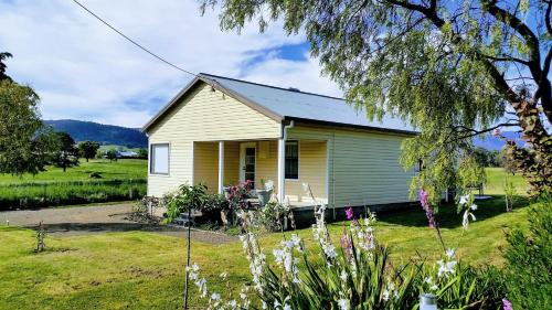 Grove House | The Manager's Cottage