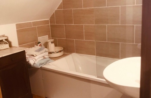 Pimelles Other | The Manoir de Pimelles is located in Burgundy 2h15 from Paris