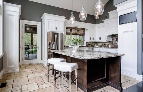 Essa House | The Mansion, Wasaga beach, Blue mountain