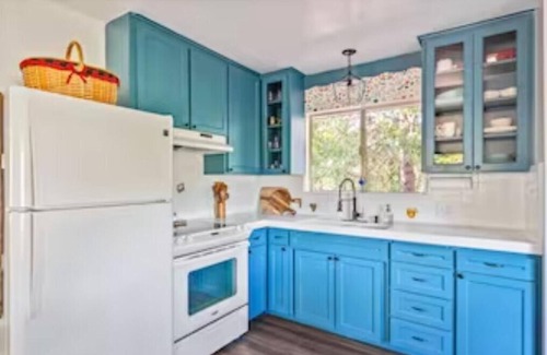 Oakhurst House | The Manzanita Cottage @ Yosemite & Bass Lake