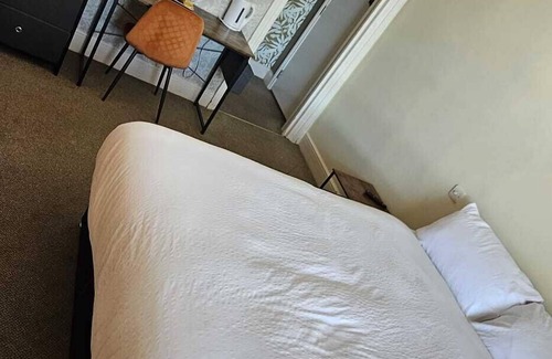 Alton Hotel | The Market Hotel