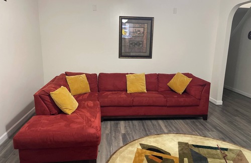 South View House | The Medical Professionals Serenity haven. Complete comfort, lots of amenities.