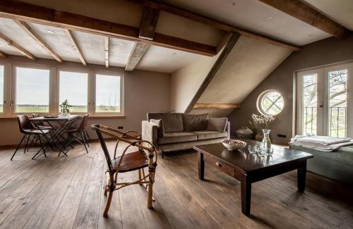 Waverveen House | The Meetinn