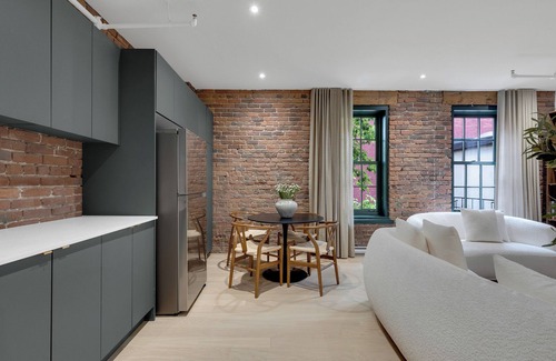 Cite Multimedia Apartment | The Mercer Boutique Hotel