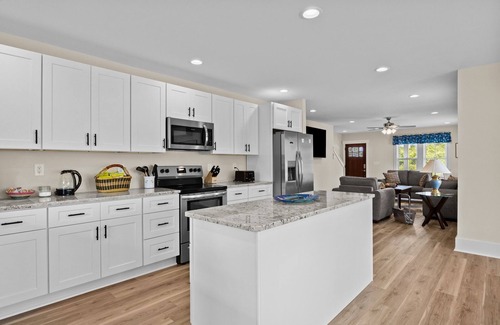 Marshallberg House | The Merry Marlin