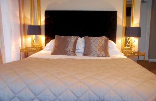 Kilkenny City Centre House | The Metropole